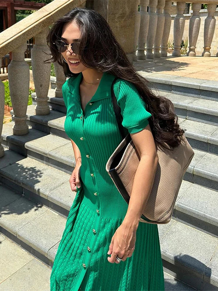 Vestido de Punto Entallado con Botones