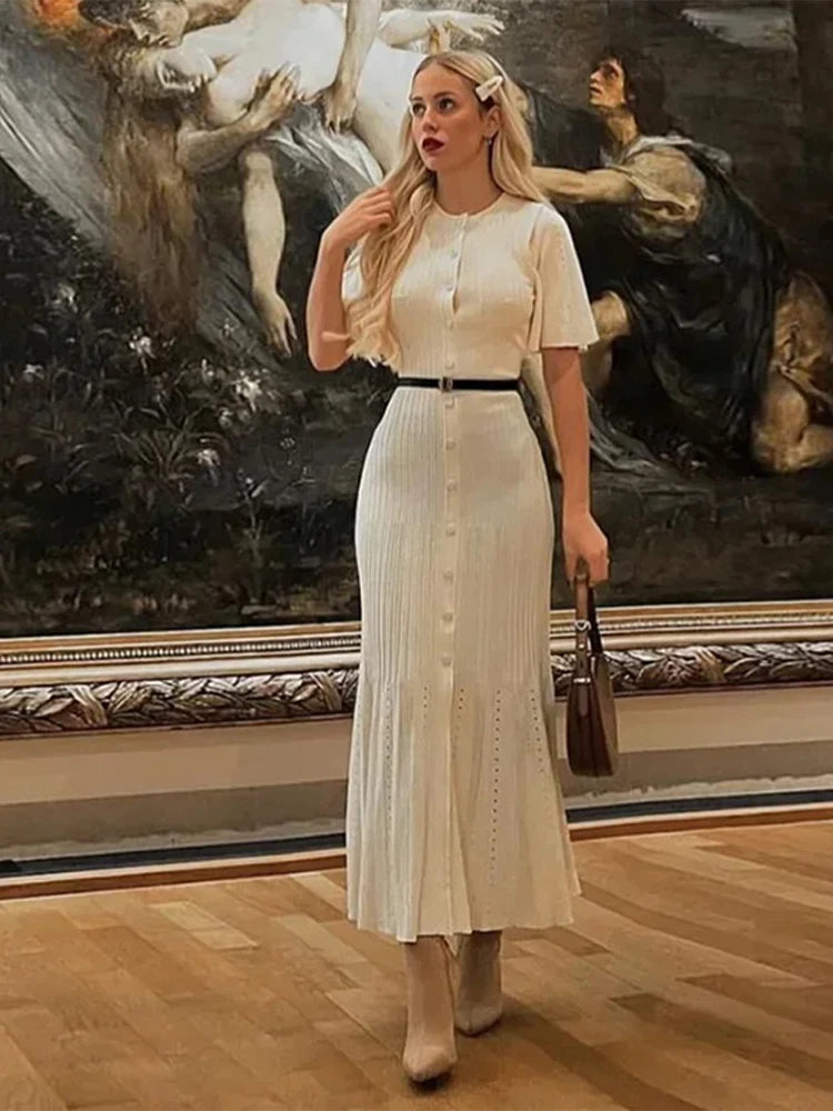 Vestido de Punto Entallado con Botones