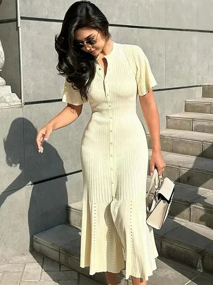 Vestido de Punto Entallado con Botones